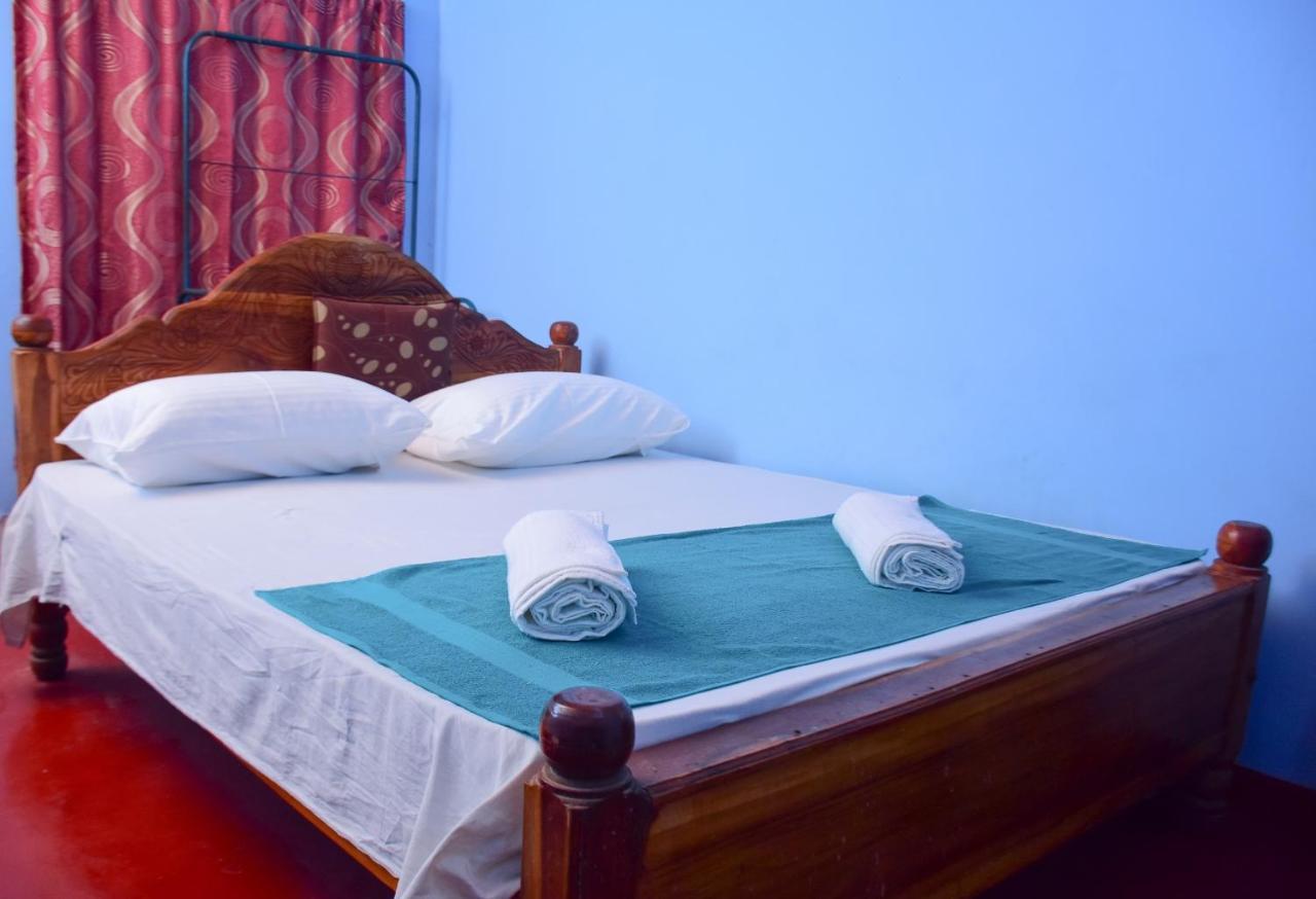 Relax Guest House 담불라 외부 사진