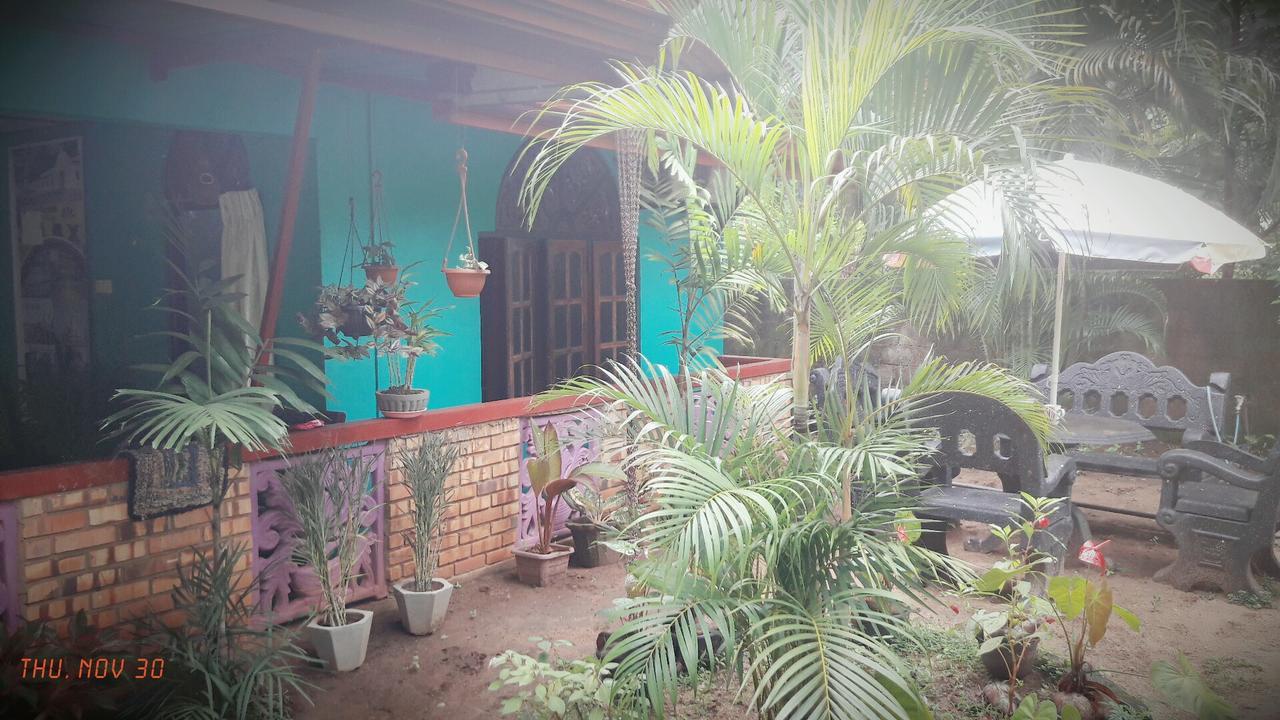 Relax Guest House 담불라 외부 사진